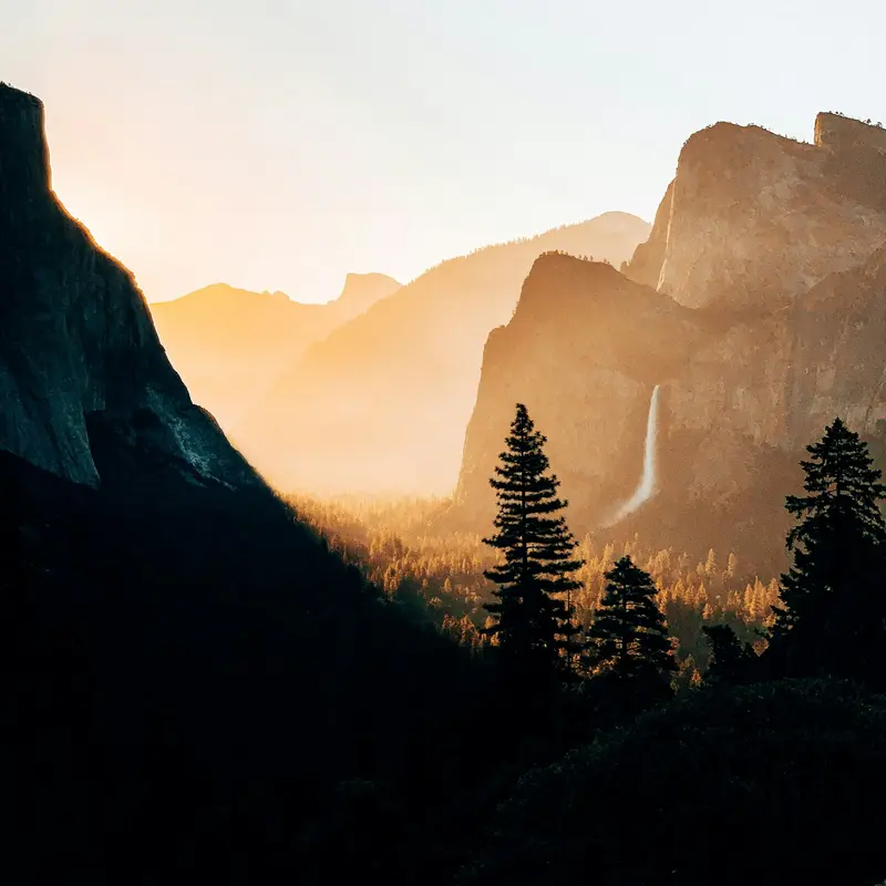 Golden Hour View of Yosemite Valley Jigsaw Puzzle