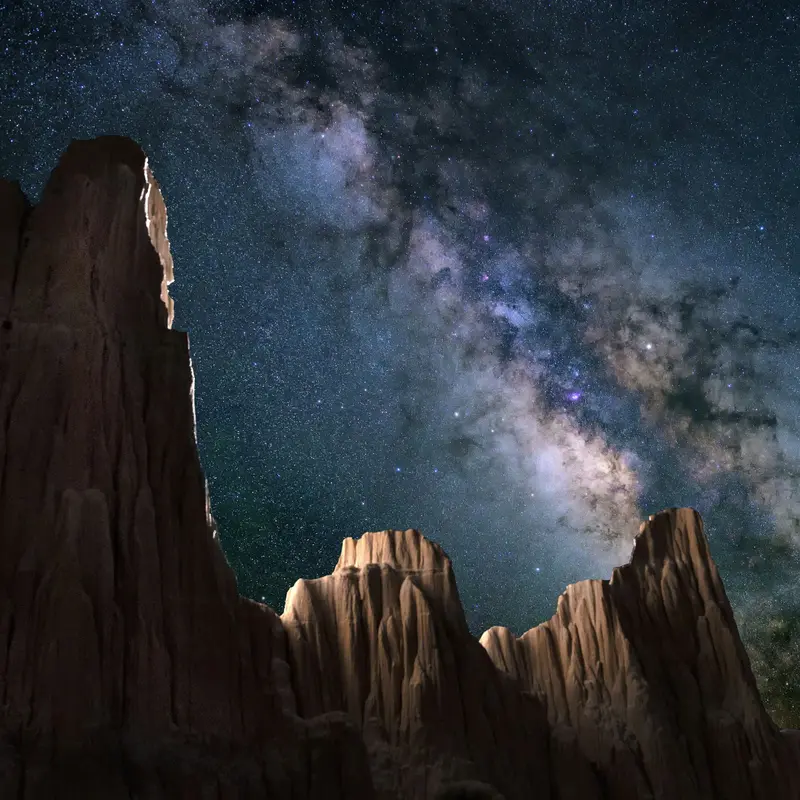 Milky Way Over Desert Rock Spires Jigsaw Puzzle