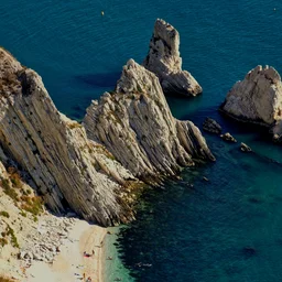 Dramatic Sea Cliffs and Hidden Beach — Nature jigsaw puzzle